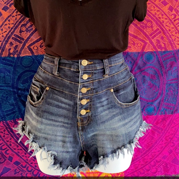 Size 7 high waisted shorts Size L shirt - Picture 1 of 3
